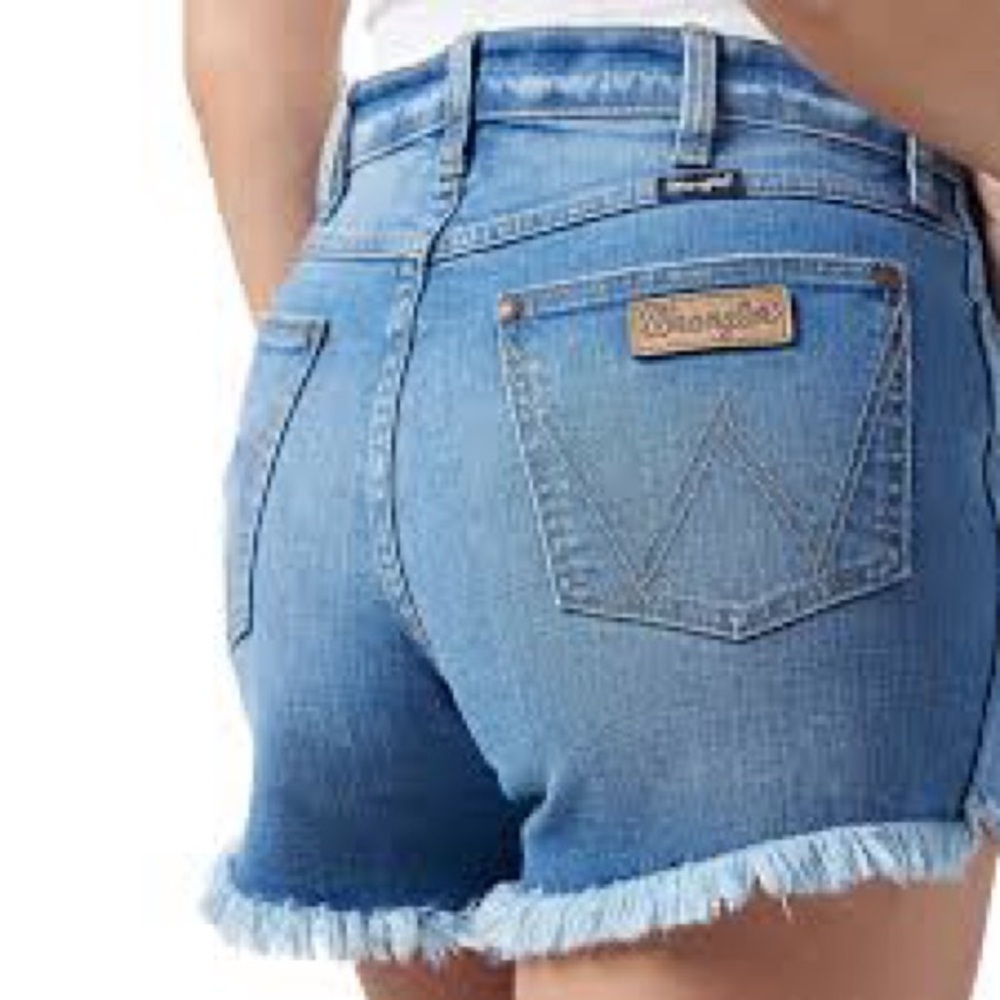 WRANGLER Western Jean Shorts 3" Raw Hem Cut Off Denim Sexy Rodeo Boho - Picture 7 of 7